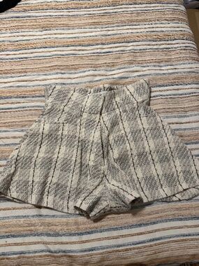 Iro Paris Vanko Short in Ecru Size 40